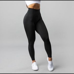 Alphalete Black Halo Leggings - small BRAND NEW